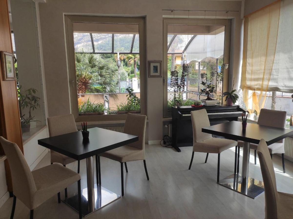 Hotel Angelini Torbole Sul Garda Dış mekan fotoğraf