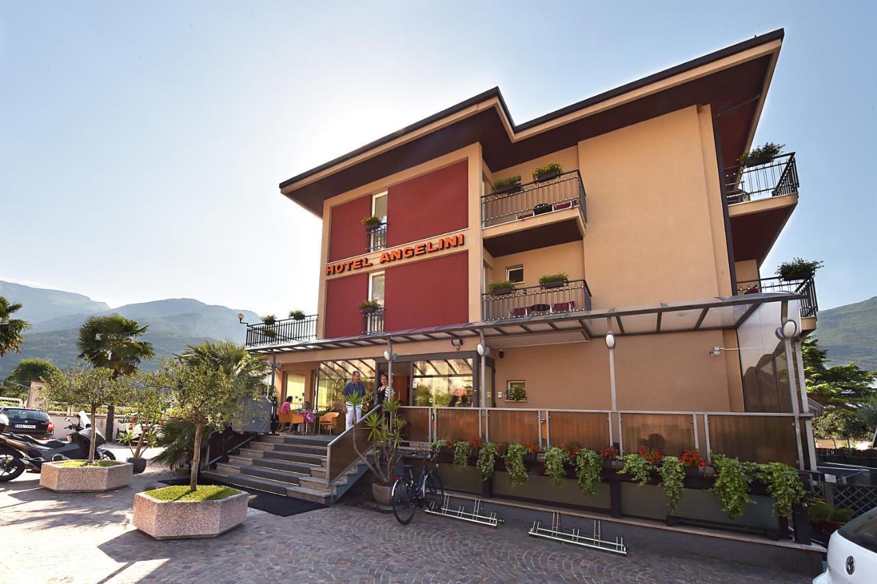 Hotel Angelini Torbole Sul Garda Dış mekan fotoğraf