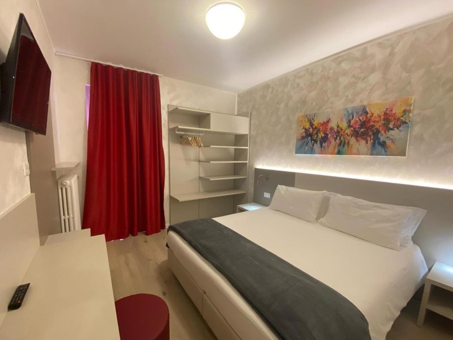 Hotel Angelini Torbole Sul Garda Dış mekan fotoğraf