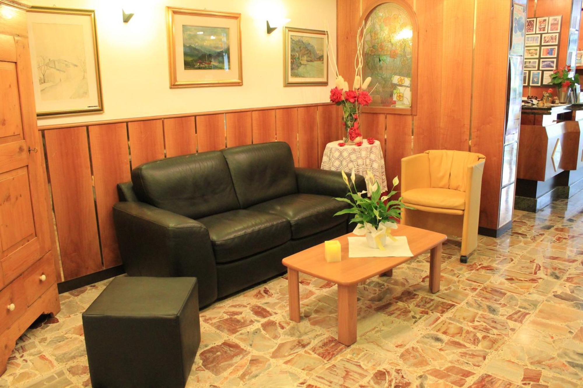 Hotel Angelini Torbole Sul Garda Dış mekan fotoğraf