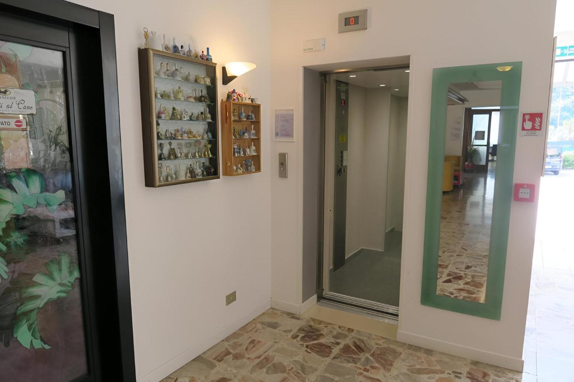 Hotel Angelini Torbole Sul Garda Dış mekan fotoğraf