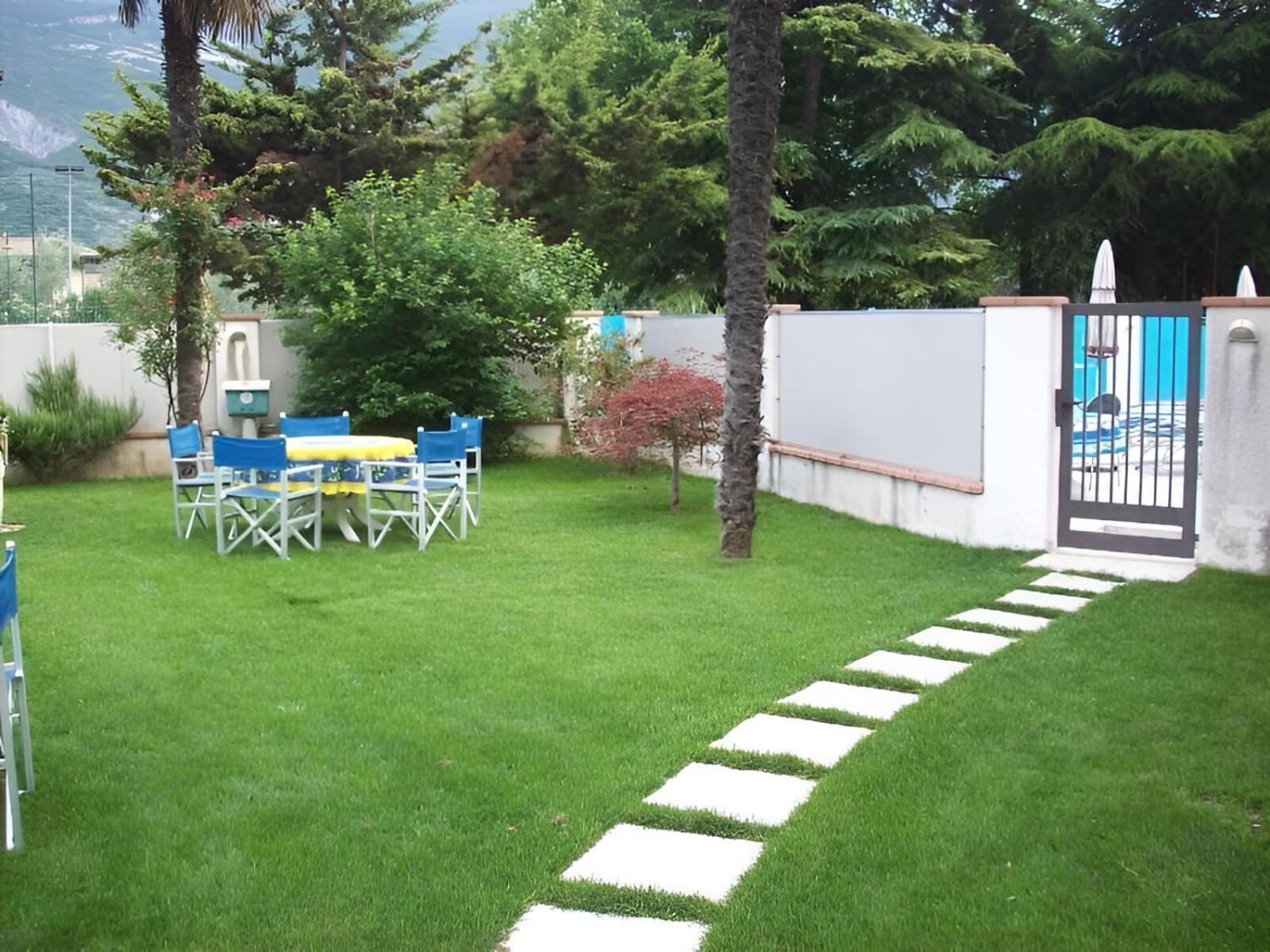 Hotel Angelini Torbole Sul Garda Dış mekan fotoğraf
